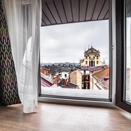 Apartment Ploscha Rynok Lviv Bagian luar foto