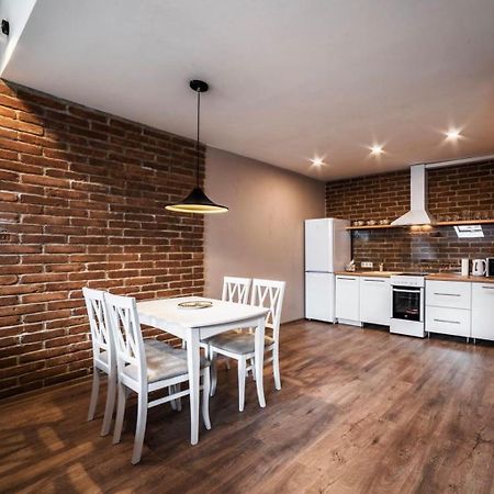 Apartment Ploscha Rynok Lviv Bagian luar foto