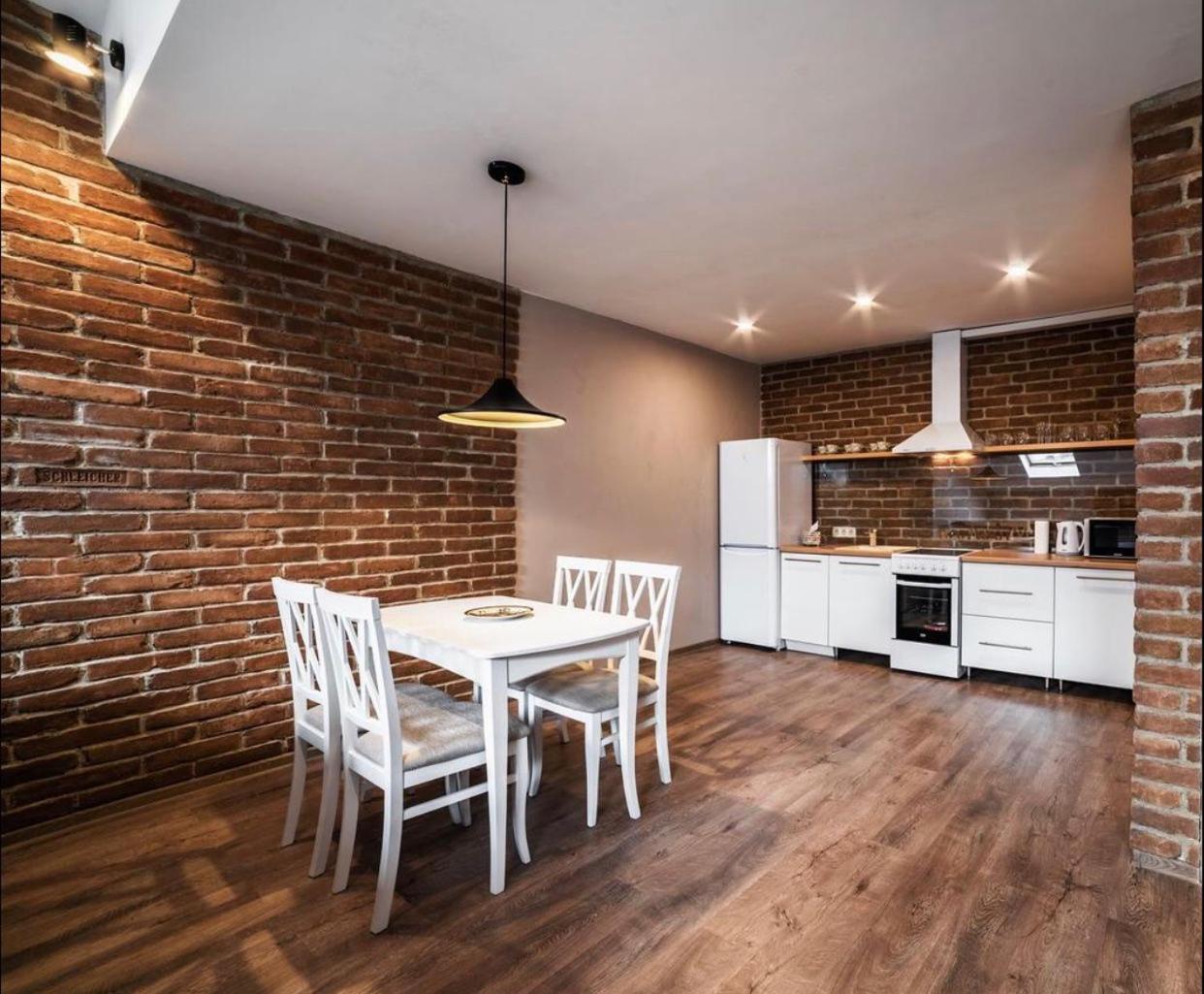 Apartment Ploscha Rynok Lviv Bagian luar foto