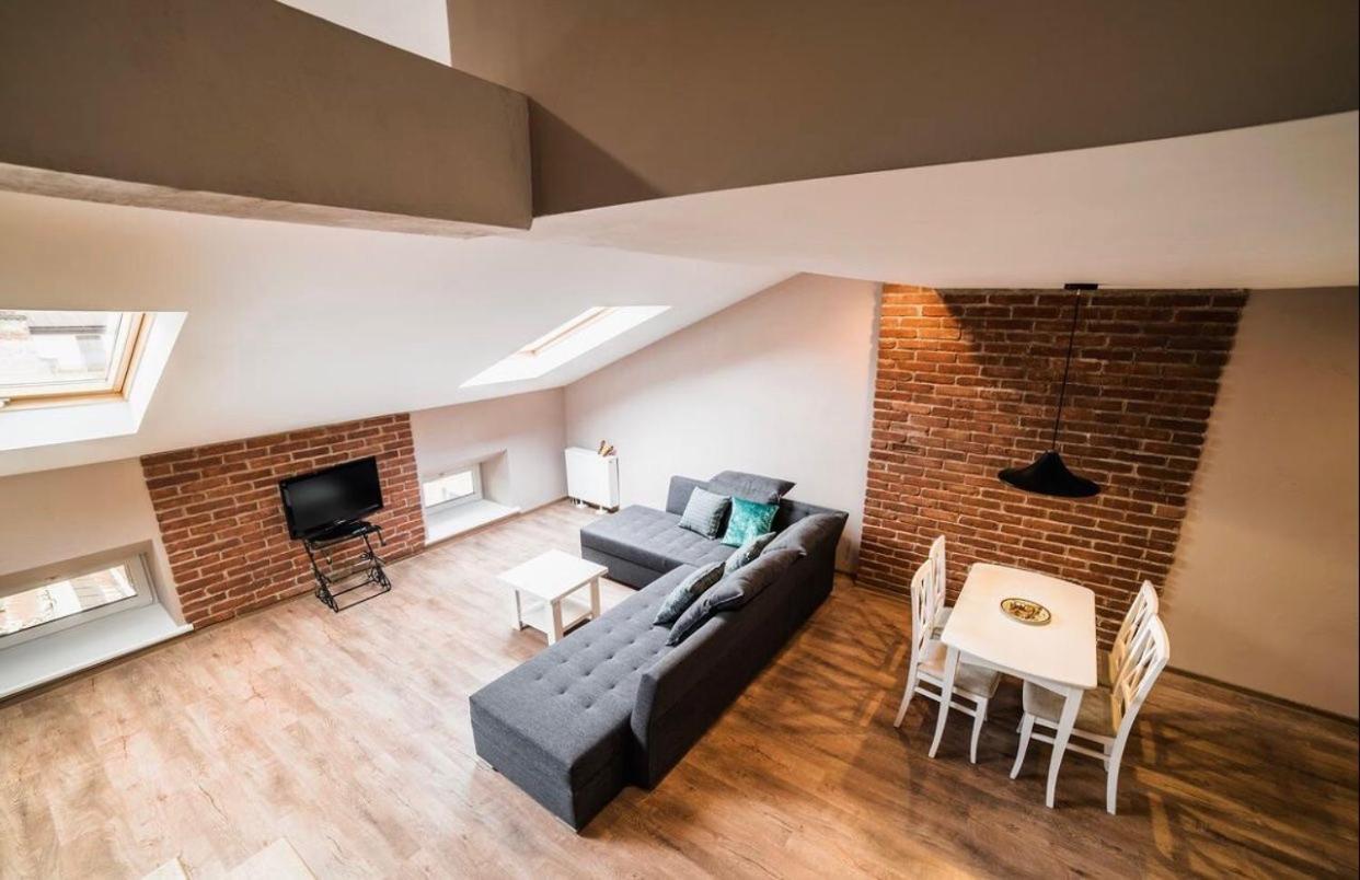 Apartment Ploscha Rynok Lviv Bagian luar foto